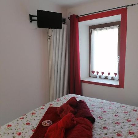 Casa Vacanza La Rosa Vinadio Εξωτερικό φωτογραφία