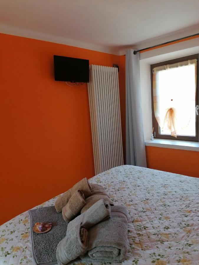 Casa Vacanza La Rosa Vinadio Εξωτερικό φωτογραφία